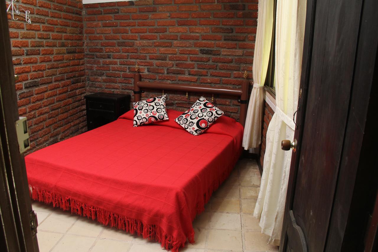 Hotel Hacienda Casa Blanca Lemos Exterior foto